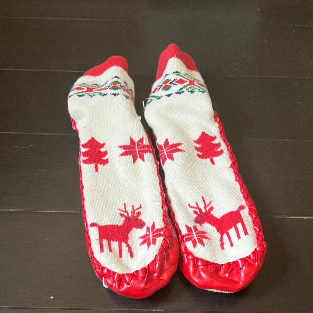 Hanna Andersson Red and White Kids Slippers oh dear Christmas